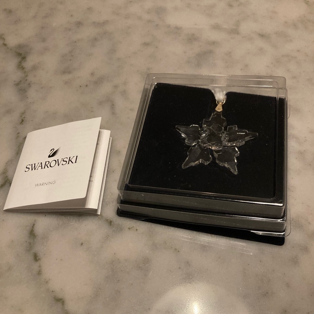SWAROVSKI CRYSTAL ORNAMENT in original packaging!!!